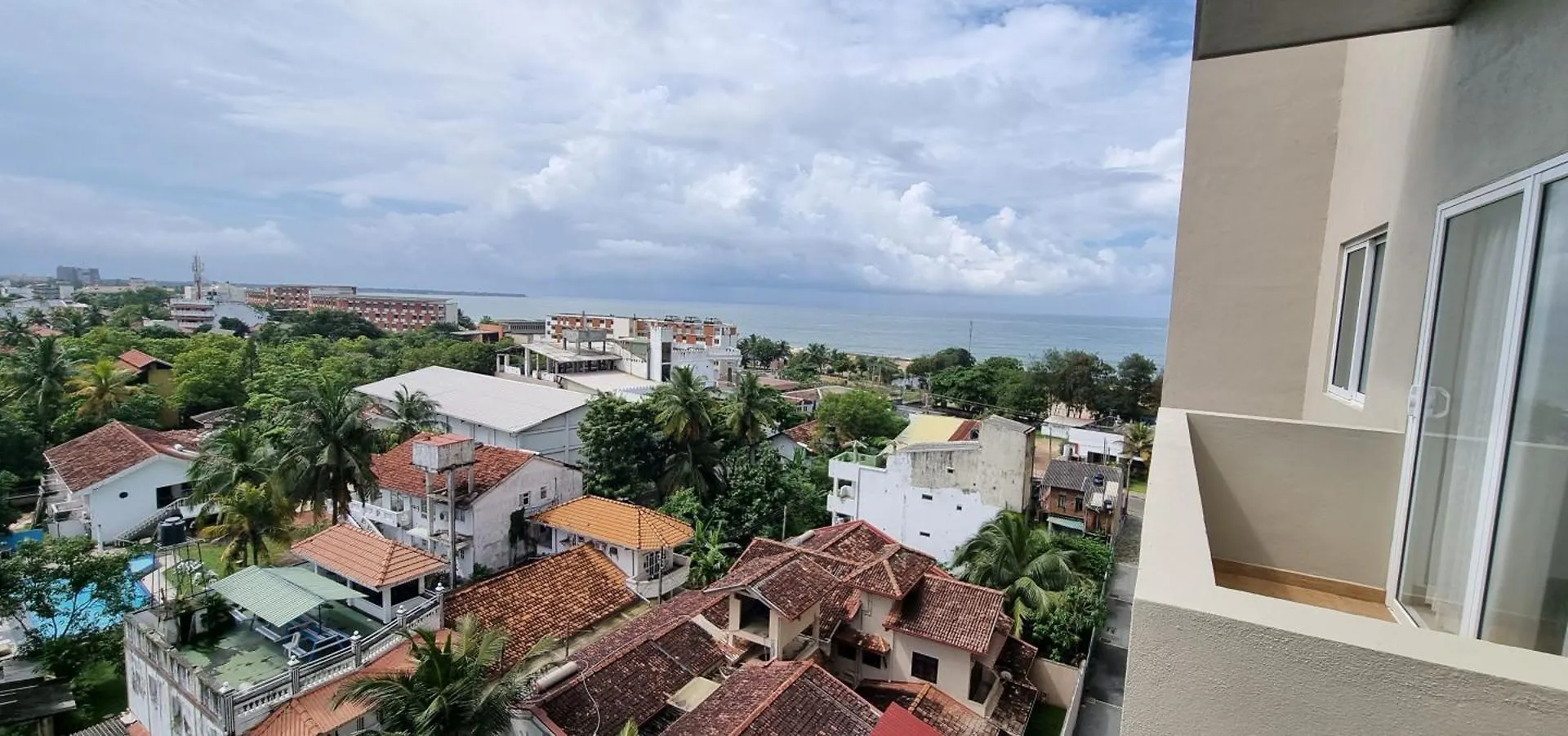 One Bedroom 7Th Floor Apartment In Ocean Breeze Hotel Residencies Negombo