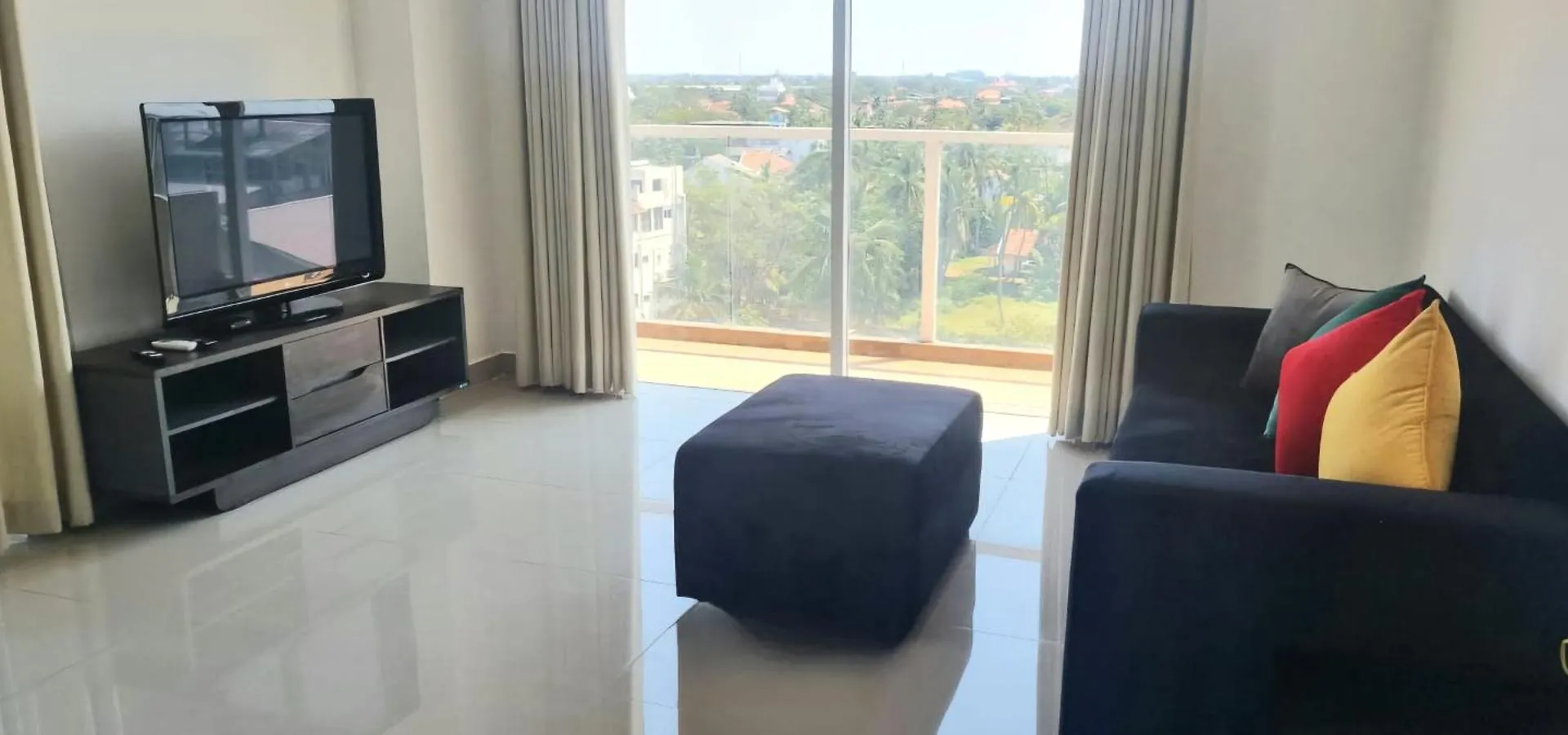 One Bedroom 7Th Floor Apartment In Ocean Breeze Hotel Residencies Negombo